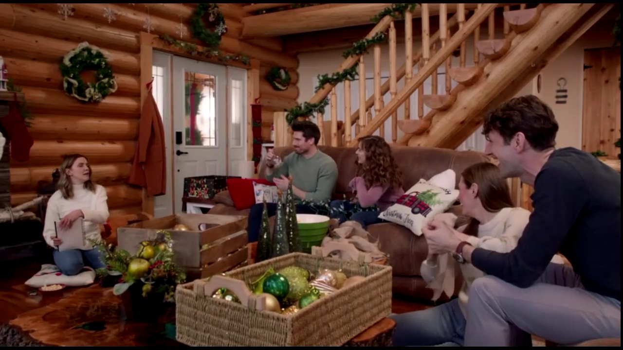 VampireDiariesWorld-CoupledUpForChristmas1576.jpg VampireDiariesWorld-CoupledUpForChristmas1576.jpg