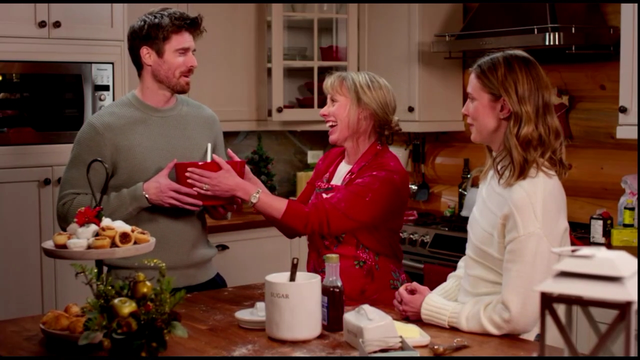 VampireDiariesWorld-CoupledUpForChristmas2204.jpg VampireDiariesWorld-CoupledUpForChristmas2204.jpg