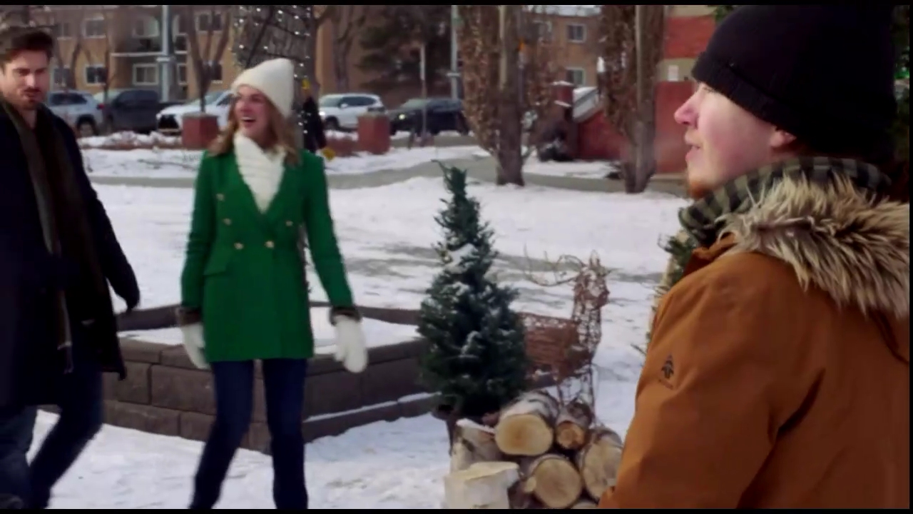 VampireDiariesWorld-CoupledUpForChristmas3153.jpg