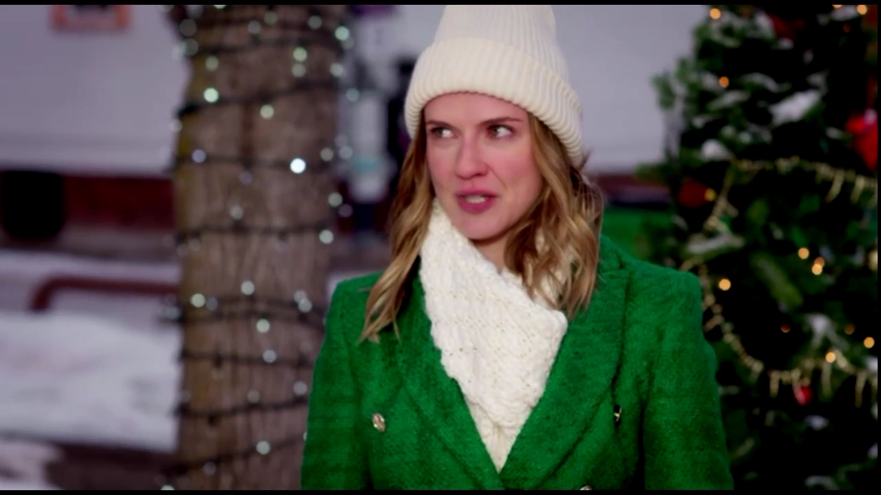 VampireDiariesWorld-CoupledUpForChristmas3327.jpg VampireDiariesWorld-CoupledUpForChristmas3327.jpg