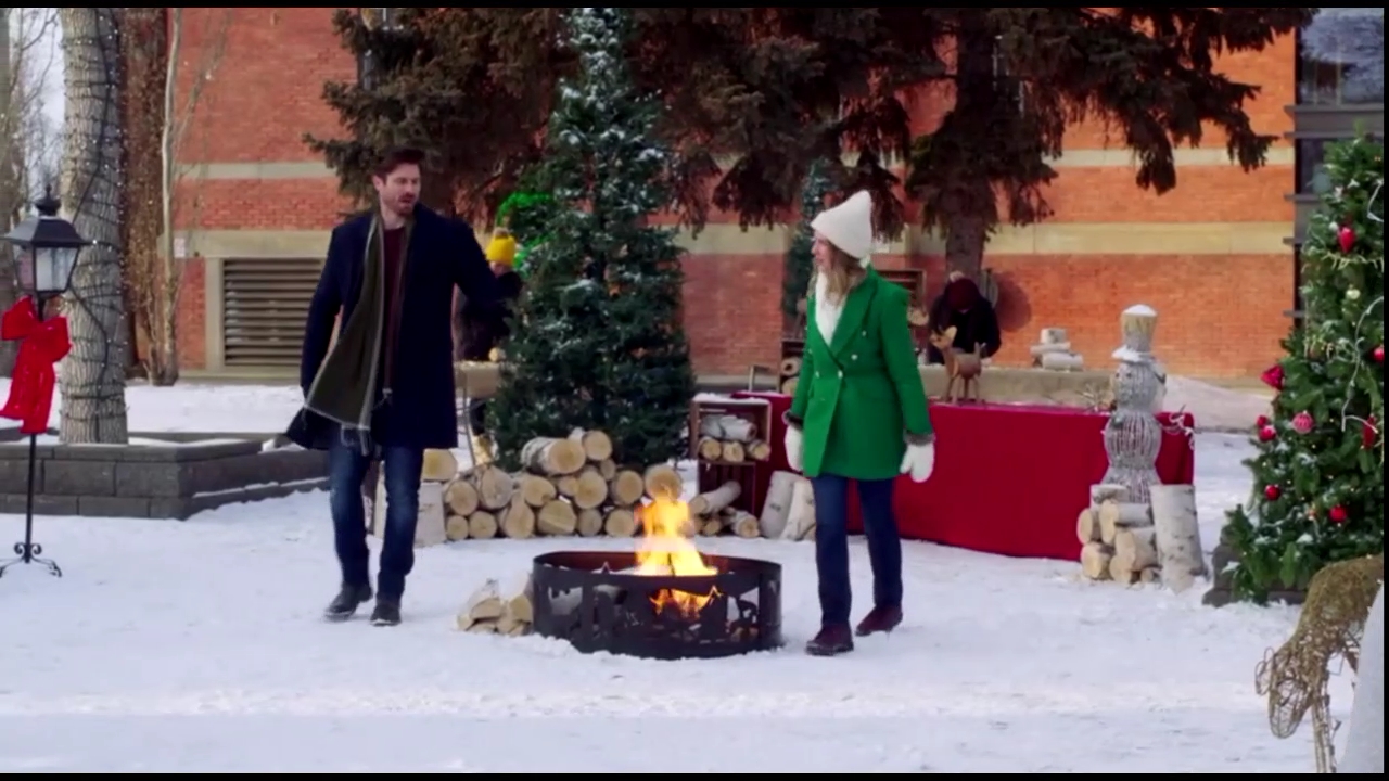 VampireDiariesWorld-CoupledUpForChristmas3336.jpg VampireDiariesWorld-CoupledUpForChristmas3336.jpg