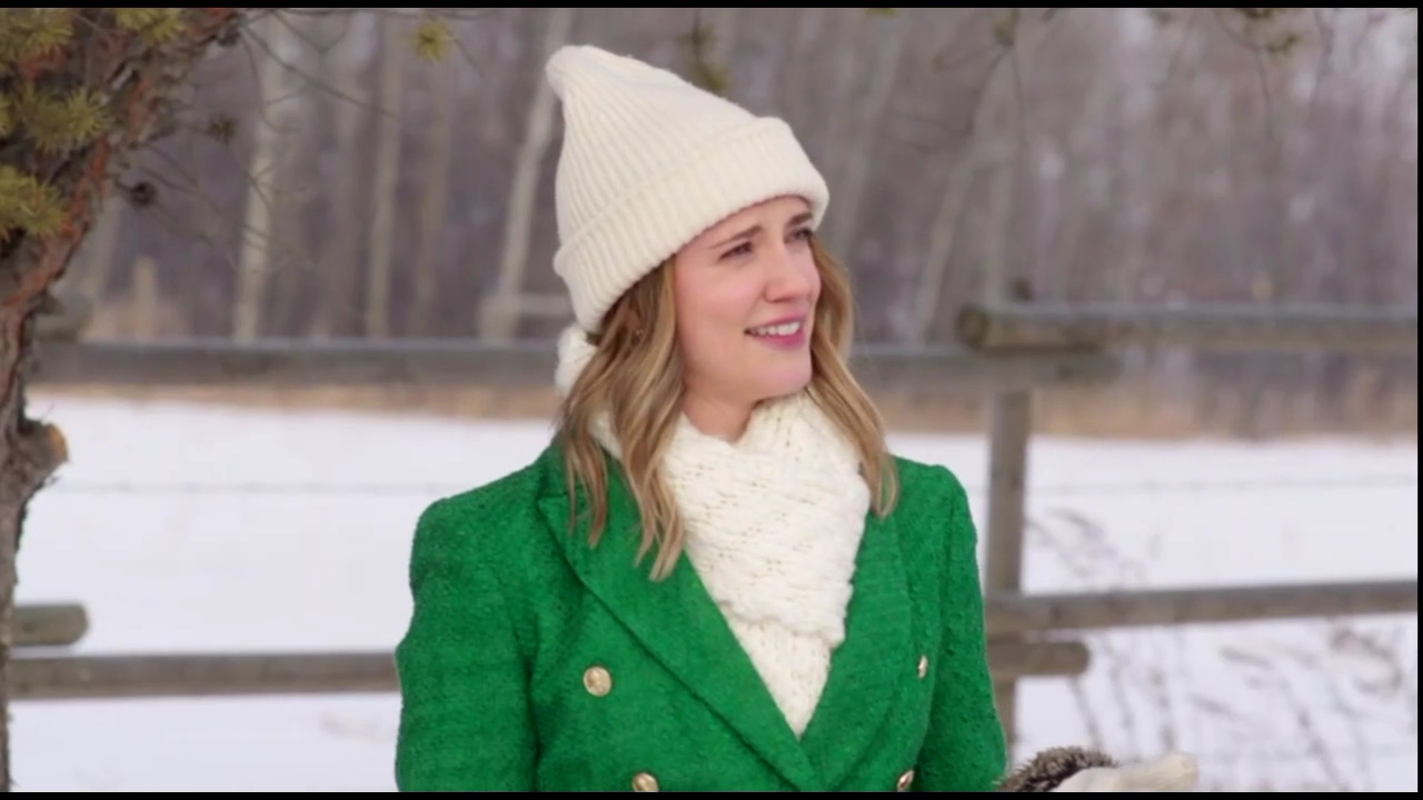 VampireDiariesWorld-CoupledUpForChristmas3557.jpg