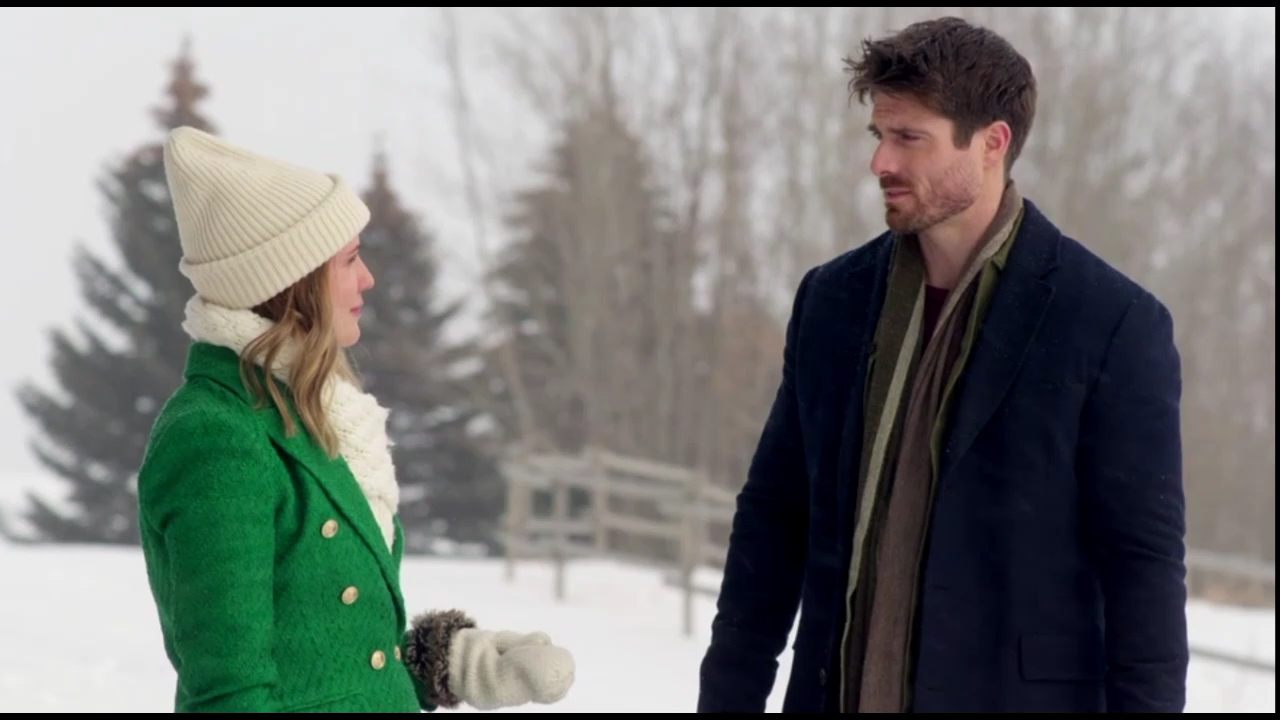 VampireDiariesWorld-CoupledUpForChristmas3618.jpg