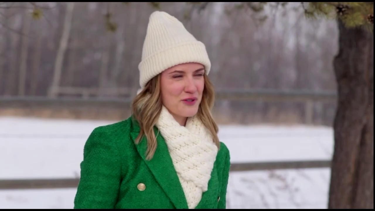 VampireDiariesWorld-CoupledUpForChristmas3622.jpg