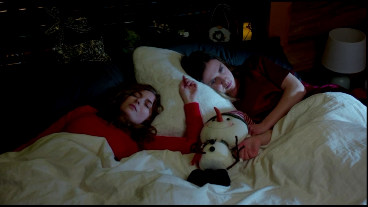 VampireDiariesWorld-CoupledUpForChristmas3747.jpg