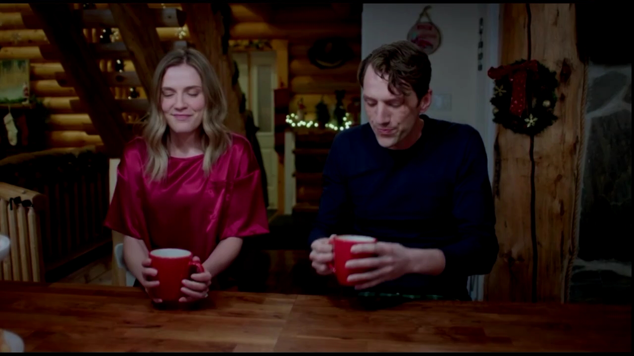 VampireDiariesWorld-CoupledUpForChristmas3819.jpg