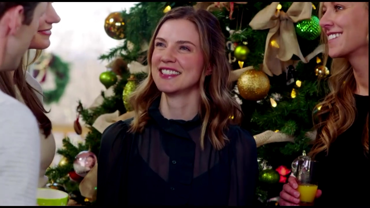 VampireDiariesWorld-CoupledUpForChristmas4076.jpg