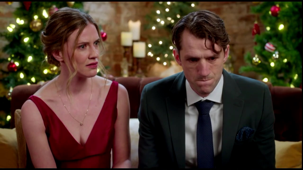 VampireDiariesWorld-CoupledUpForChristmas4663.jpg