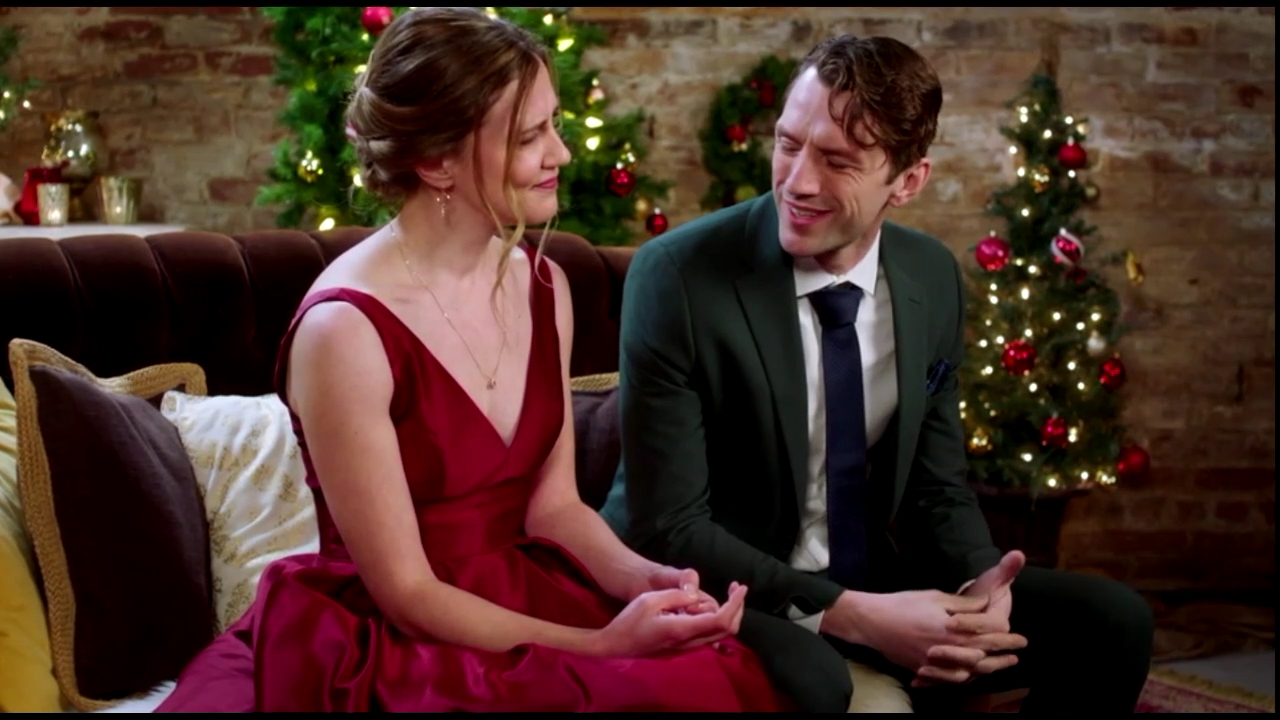 VampireDiariesWorld-CoupledUpForChristmas4672.jpg