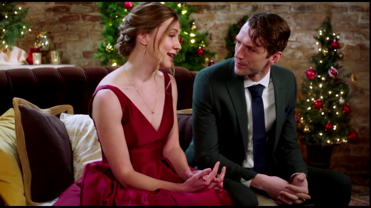 VampireDiariesWorld-CoupledUpForChristmas4676.jpg