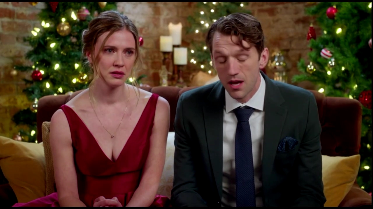 VampireDiariesWorld-CoupledUpForChristmas4685.jpg
