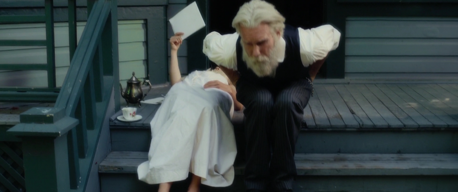 VampireDiariesWorld-dot-NL_Eadweard2022.jpg