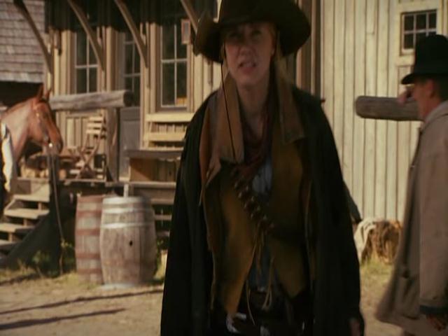 VampireDiariesWorld-dot-org_HannahsLaw0597.jpg