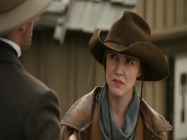 VampireDiariesWorld-dot-org_HannahsLaw3490.jpg