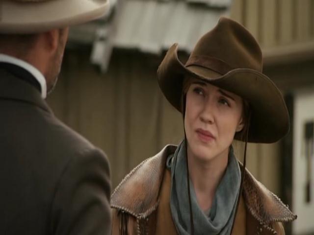 VampireDiariesWorld-dot-org_HannahsLaw3491.jpg