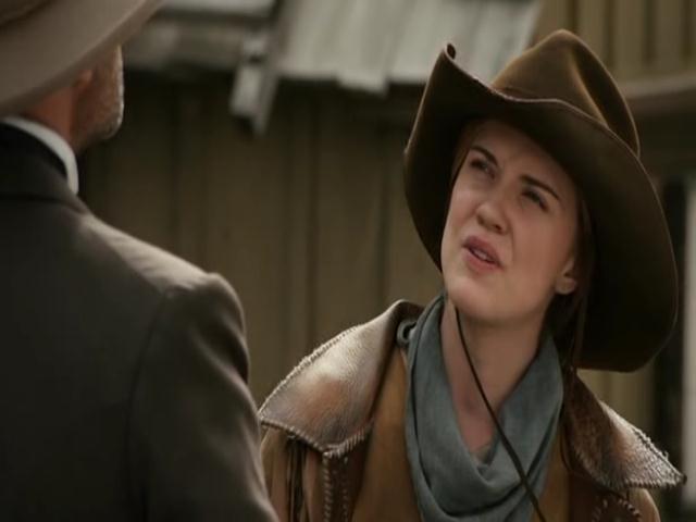 VampireDiariesWorld-dot-org_HannahsLaw3520.jpg