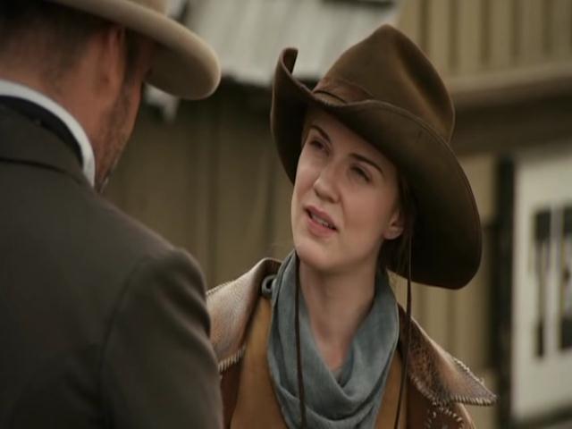 VampireDiariesWorld-dot-org_HannahsLaw3532.jpg