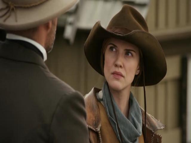 VampireDiariesWorld-dot-org_HannahsLaw3553.jpg