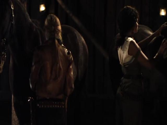 VampireDiariesWorld-dot-org_HannahsLaw3879.jpg