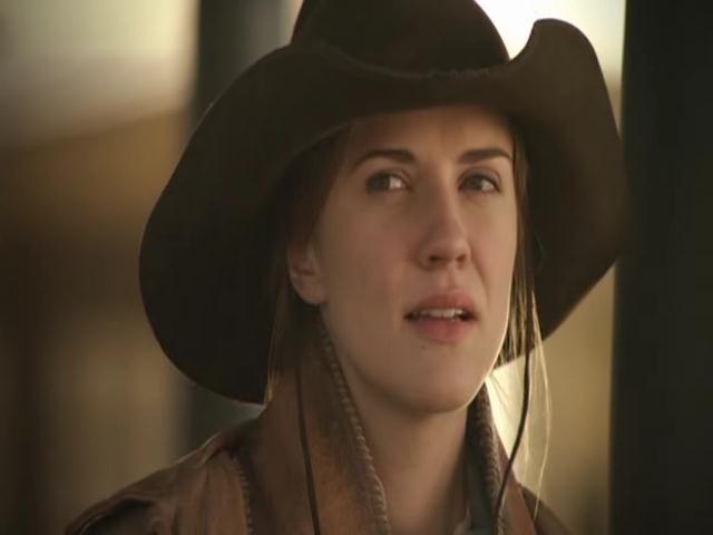 VampireDiariesWorld-dot-org_HannahsLaw5288.jpg