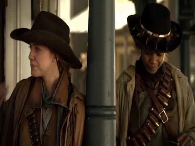 VampireDiariesWorld-dot-org_HannahsLaw5300.jpg