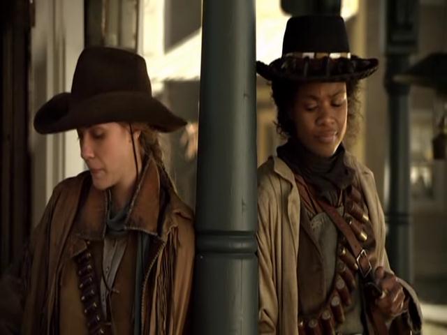 VampireDiariesWorld-dot-org_HannahsLaw5302.jpg