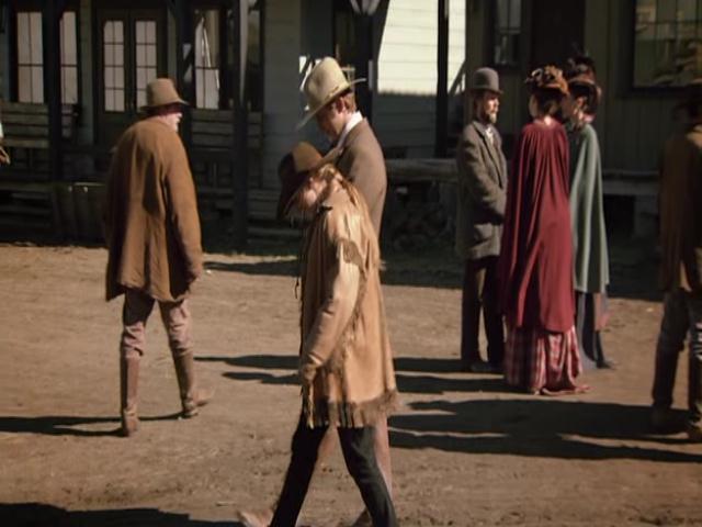 VampireDiariesWorld-dot-org_HannahsLaw5379.jpg