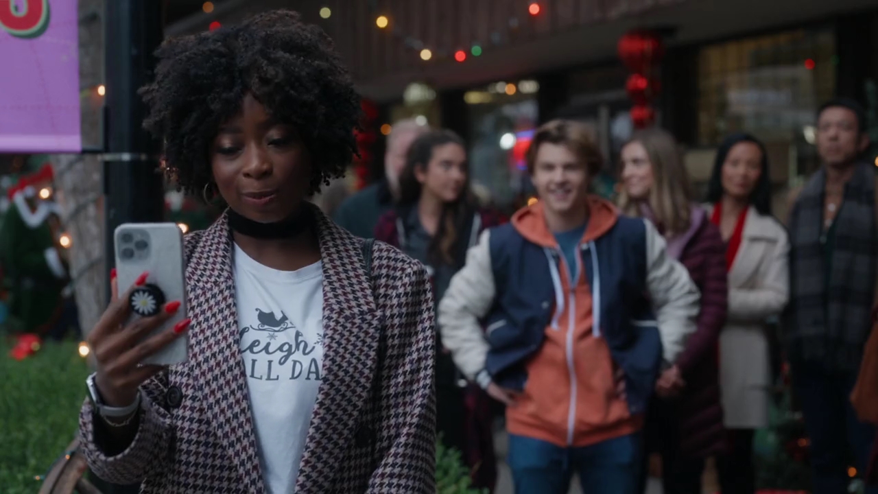 VampireDiariesWorld-dot-nl-HolidayRoad6600.jpg VampireDiariesWorld-dot-nl-HolidayRoad6600.jpg