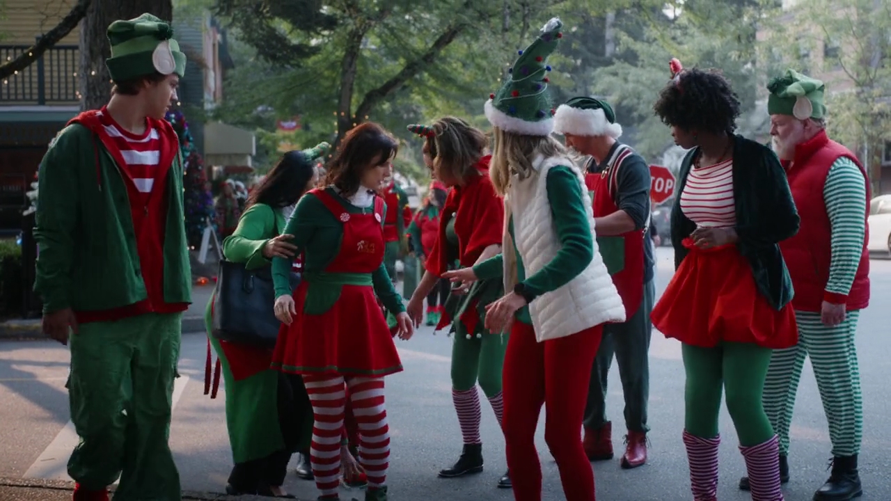 VampireDiariesWorld-dot-nl-HolidayRoad6665.jpg VampireDiariesWorld-dot-nl-HolidayRoad6665.jpg