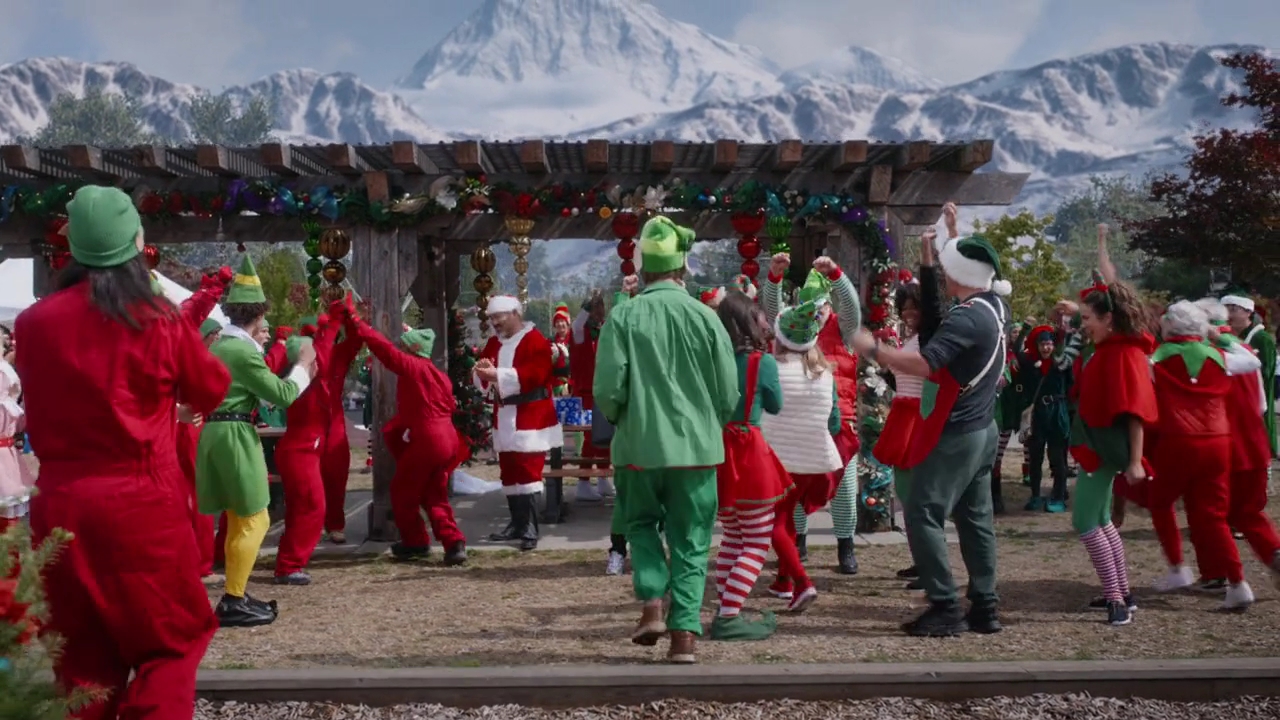 VampireDiariesWorld-dot-nl-HolidayRoad6804.jpg VampireDiariesWorld-dot-nl-HolidayRoad6804.jpg