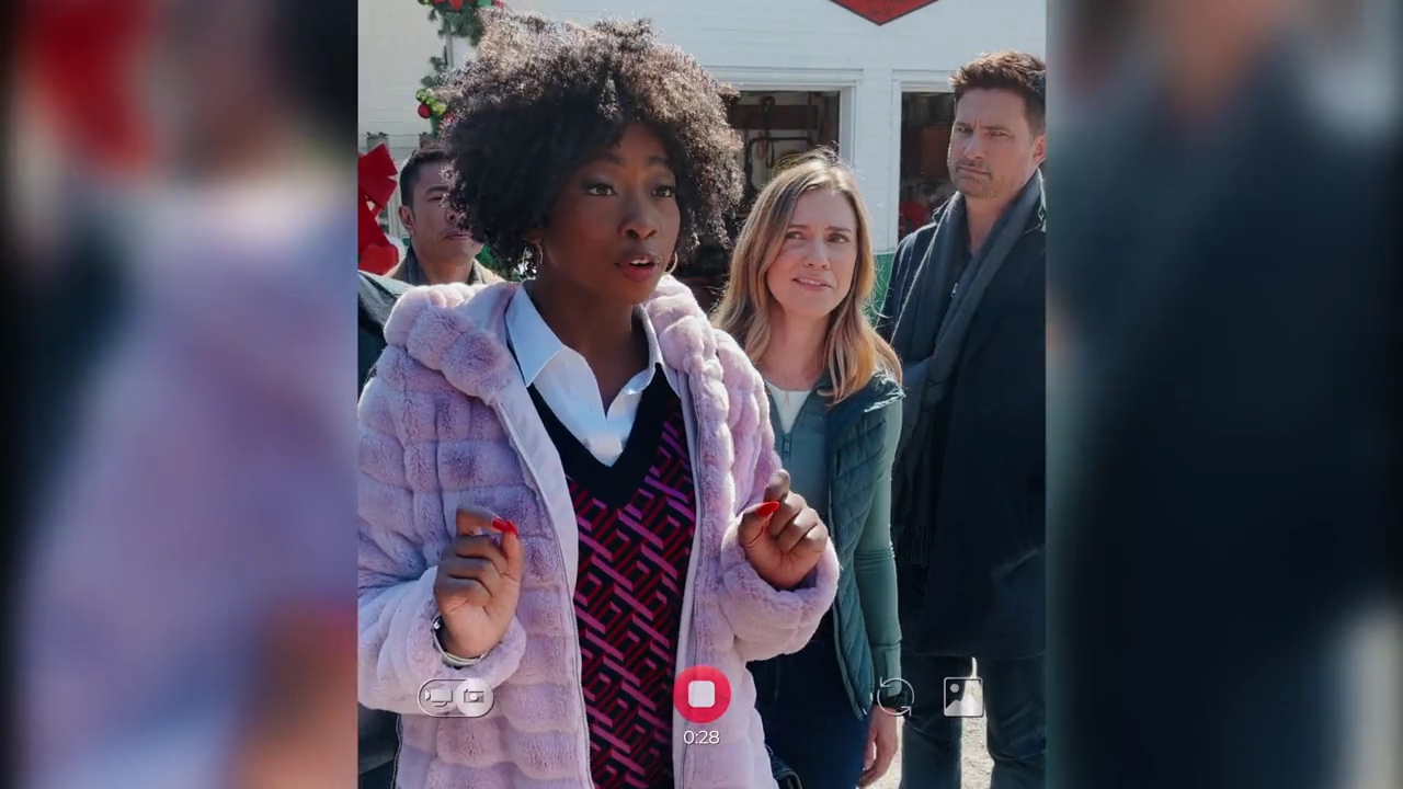 VampireDiariesWorld-dot-nl-HolidayRoad7056.jpg VampireDiariesWorld-dot-nl-HolidayRoad7056.jpg