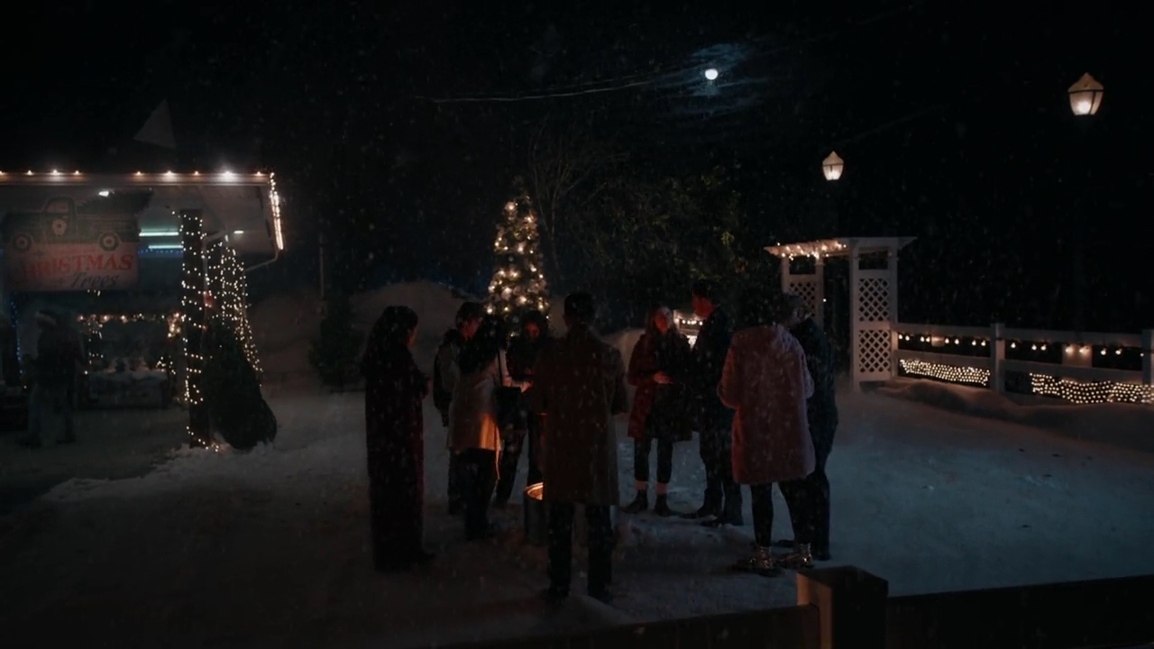VampireDiariesWorld-dot-nl-HolidayRoad7364.jpg