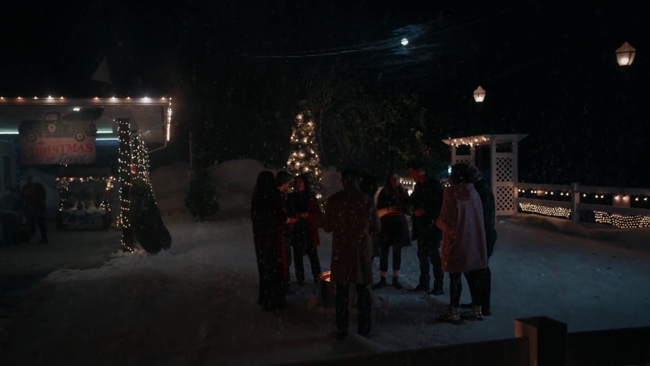 VampireDiariesWorld-dot-nl-HolidayRoad7369.jpg VampireDiariesWorld-dot-nl-HolidayRoad7369.jpg