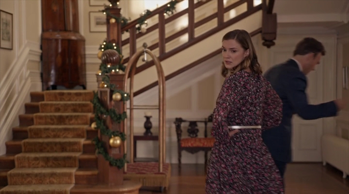 VampireDiariesWorld-dot-nl_TheChristmasTemp1003.jpg