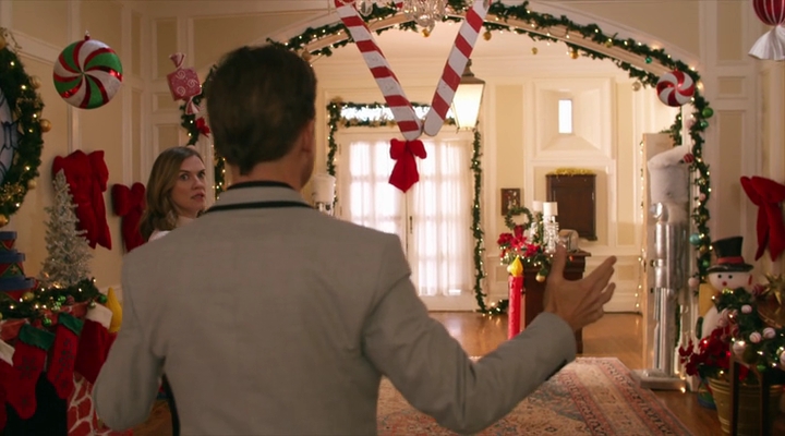 VampireDiariesWorld-dot-nl_TheChristmasTemp1088.jpg