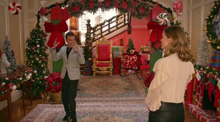VampireDiariesWorld-dot-nl_TheChristmasTemp1104.jpg