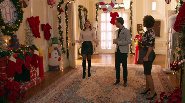 VampireDiariesWorld-dot-nl_TheChristmasTemp1169.jpg