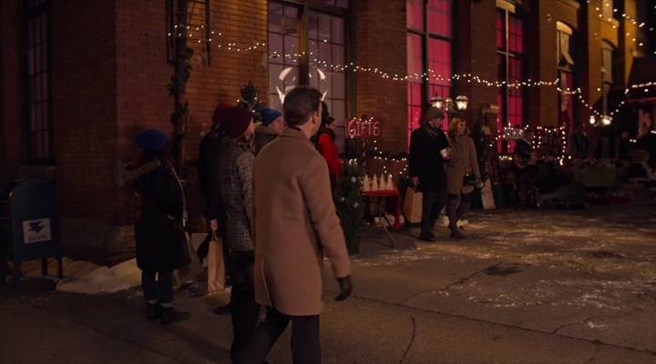 VampireDiariesWorld-dot-nl_TheChristmasTemp1697.jpg