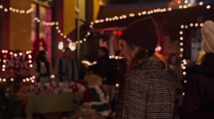 VampireDiariesWorld-dot-nl_TheChristmasTemp1754.jpg