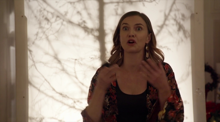 VampireDiariesWorld-dot-nl_TheChristmasTemp2893.jpg