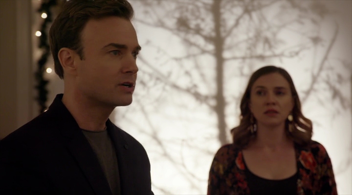 VampireDiariesWorld-dot-nl_TheChristmasTemp2976.jpg