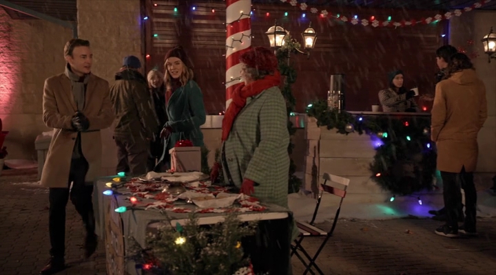 VampireDiariesWorld-dot-nl_TheChristmasTemp3227.jpg VampireDiariesWorld-dot-nl_TheChristmasTemp3227.jpg