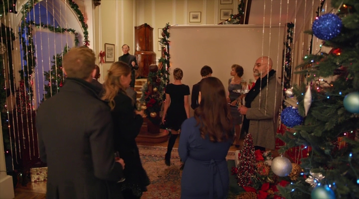 VampireDiariesWorld-dot-nl_TheChristmasTemp4332.jpg