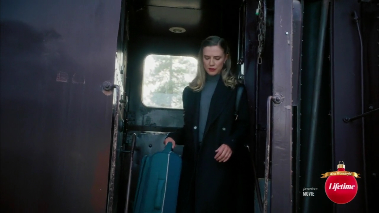 VampireDiariesWorld-dot-nl_TheChristmasYuleBlog0209.jpg VampireDiariesWorld-dot-nl_TheChristmasYuleBlog0209.jpg