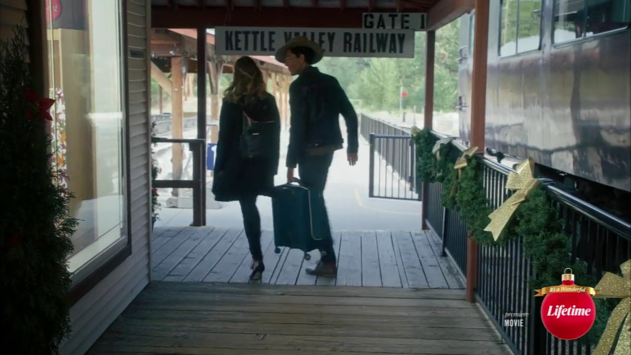 VampireDiariesWorld-dot-nl_TheChristmasYuleBlog0292.jpg VampireDiariesWorld-dot-nl_TheChristmasYuleBlog0292.jpg