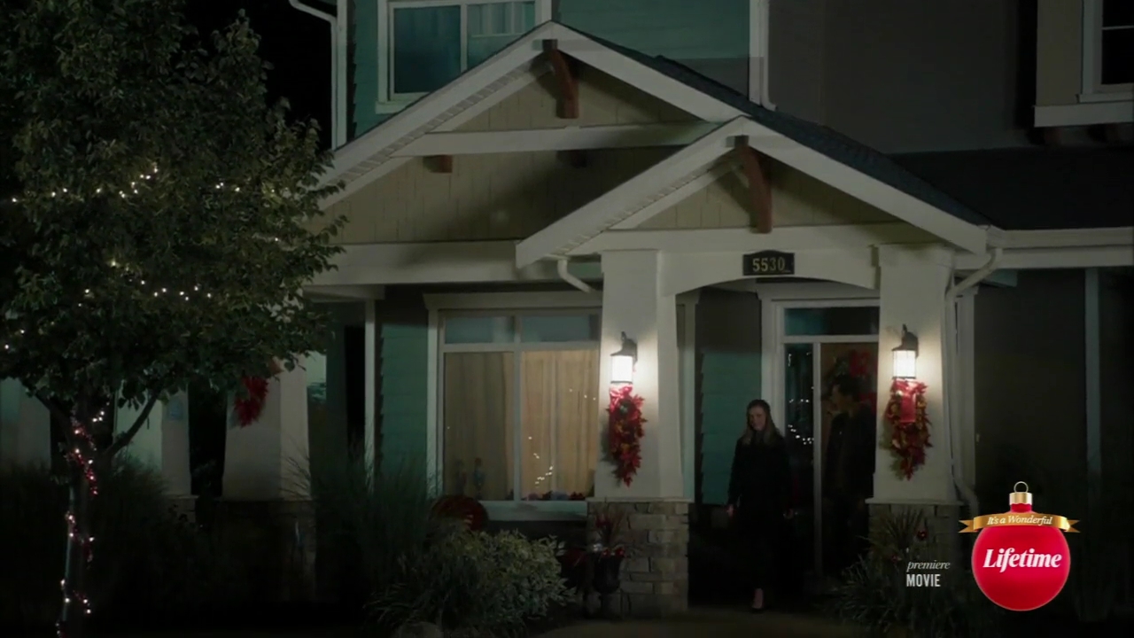 VampireDiariesWorld-dot-nl_TheChristmasYuleBlog0829.jpg
