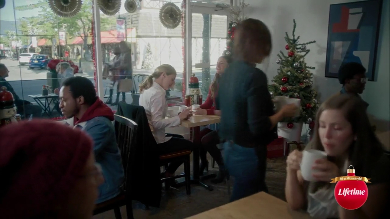 VampireDiariesWorld-dot-nl_TheChristmasYuleBlog1439.jpg