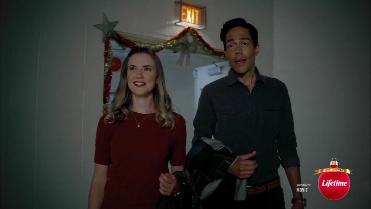 VampireDiariesWorld-dot-nl_TheChristmasYuleBlog1892.jpg