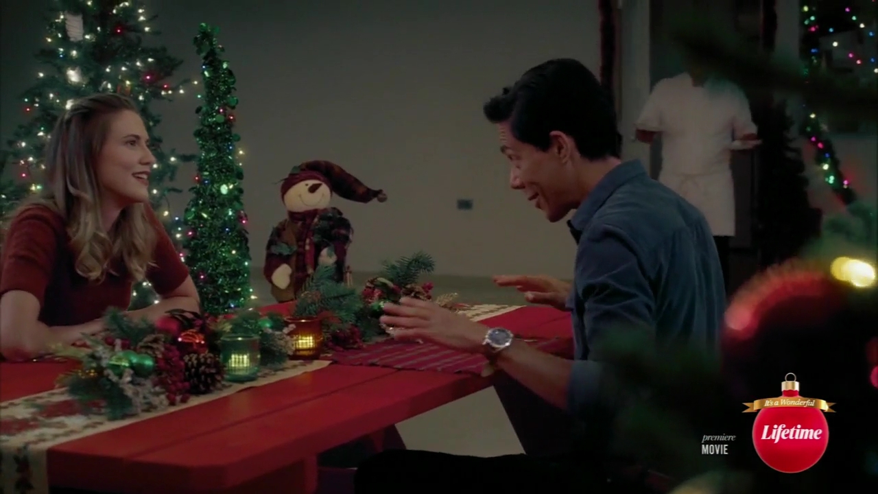 VampireDiariesWorld-dot-nl_TheChristmasYuleBlog1964.jpg