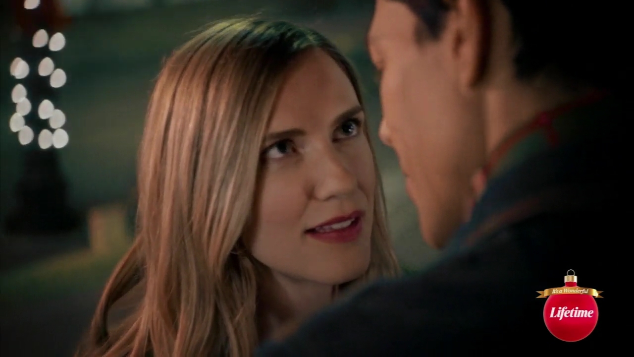 VampireDiariesWorld-dot-nl_TheChristmasYuleBlog4943.jpg